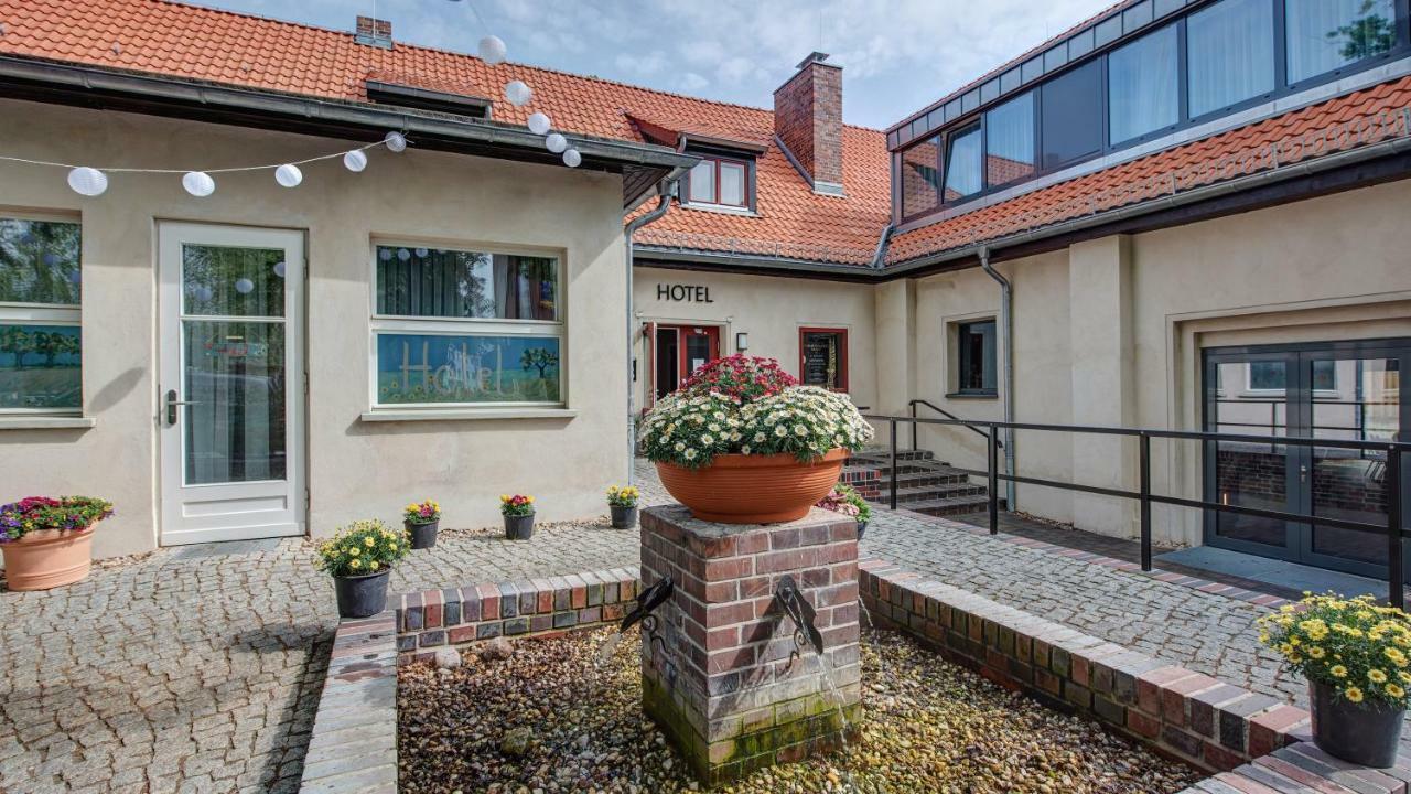 Landhotel Diana Teltow Exterior photo